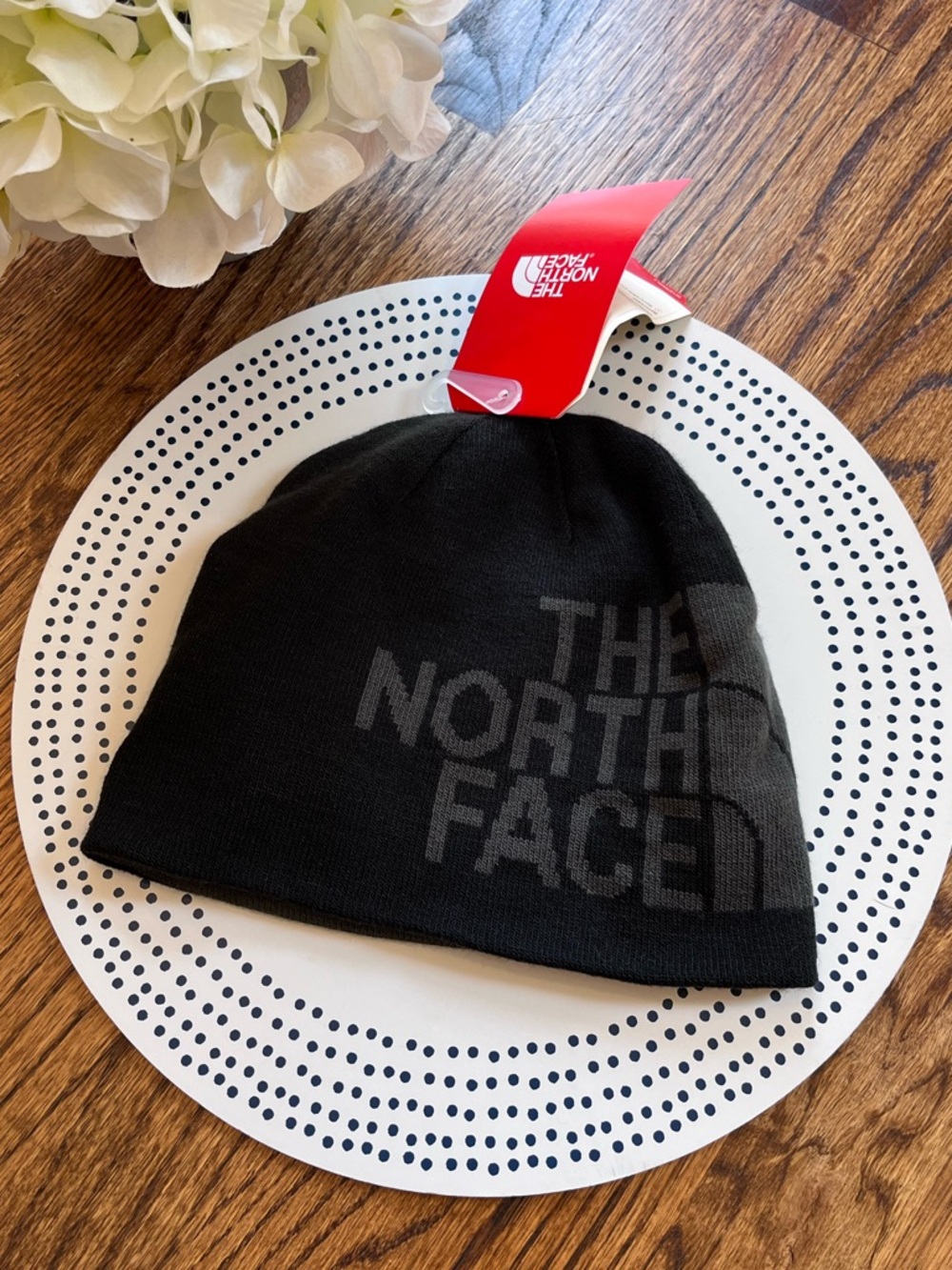 NWT The North Face Reversible Black Gray Kids Logo Beanie OS